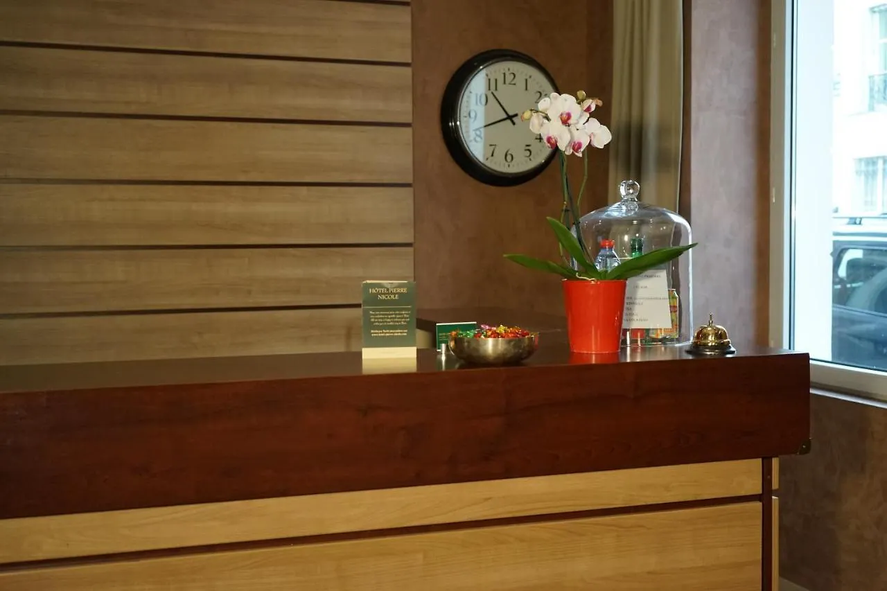 Hotel Pierre Nicole Paris 2*,